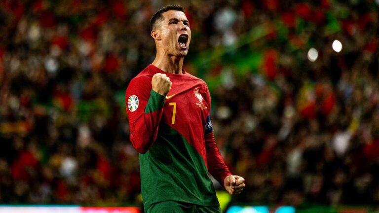 Cristiano Ronaldo returns from injury in Portugal