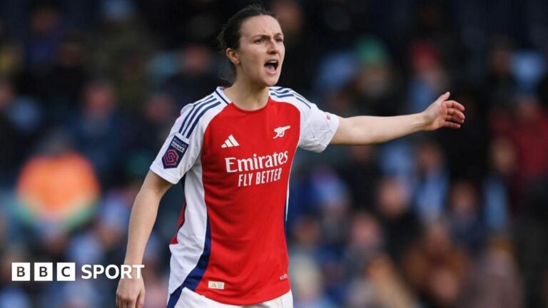 Women’s Super League: Lotte Wubben-Moy signs new Arsenal contract