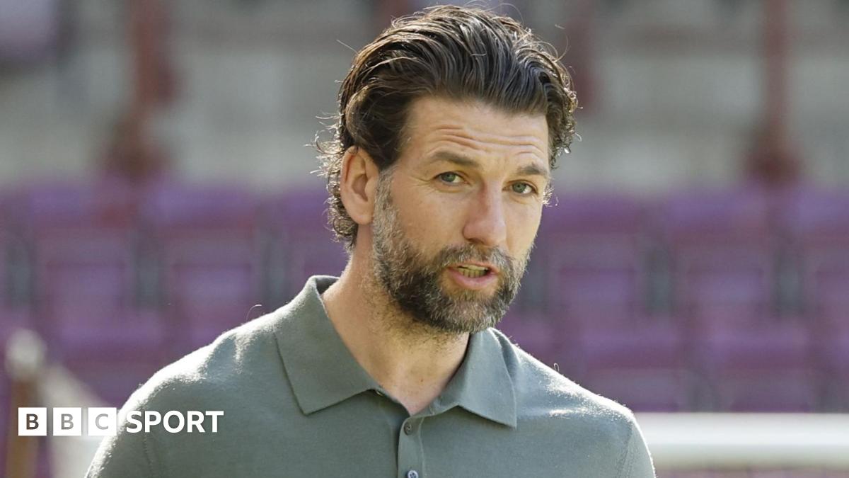 Charlie Mulgrio: Celtic Harts manager leaves 11 wins Charlie Mulgrio: Celtic Harts manager leaves 11 wins