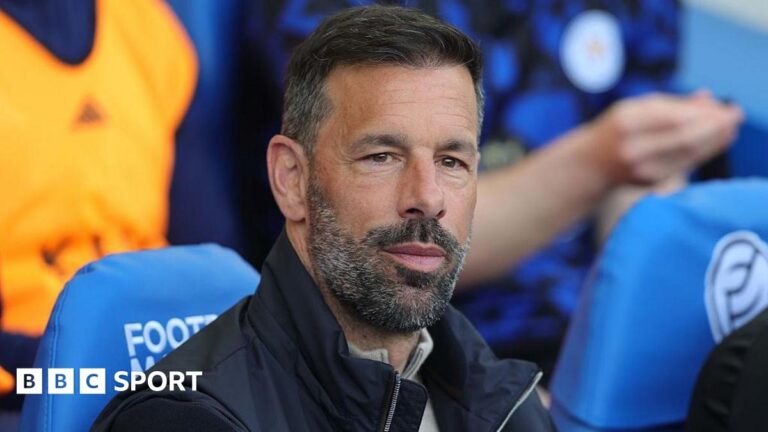 Rod van Nistelroy: Leicester CEO is not yet sure whether he will keep his job or not
