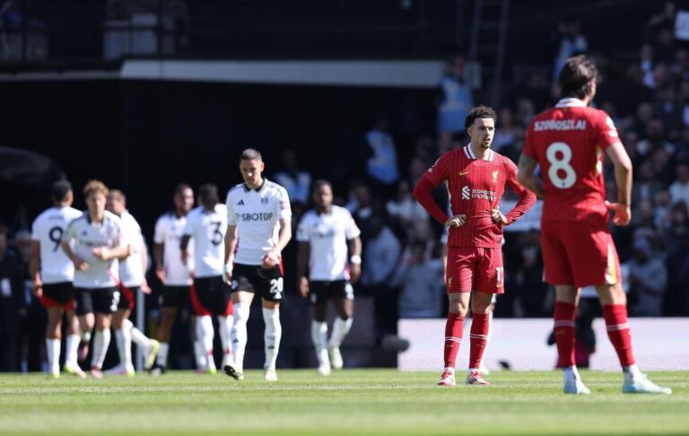 The Red clubs will suffer a rare defeat as the top of the title will remain on 11 points.