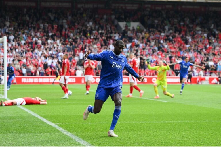 doucoure posts